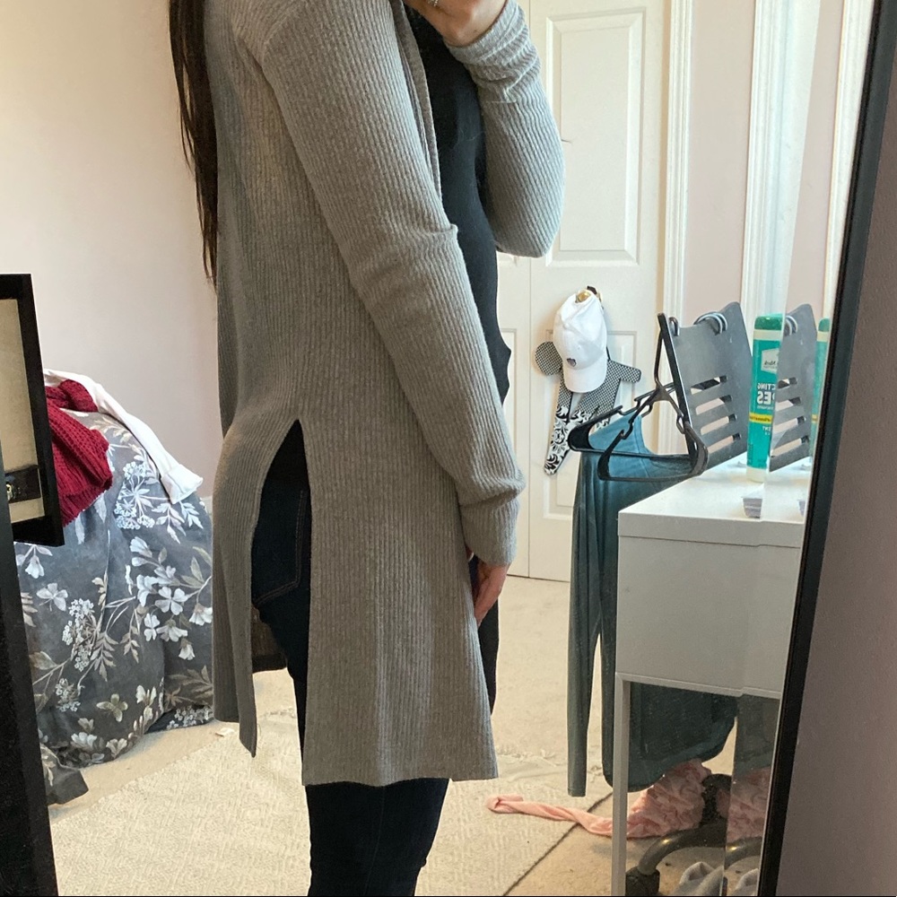 Long Cardigan - Picture 3 of 5